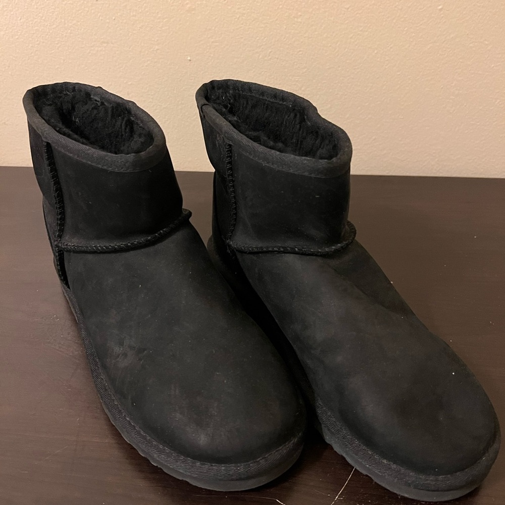 Size 9 ugg boots